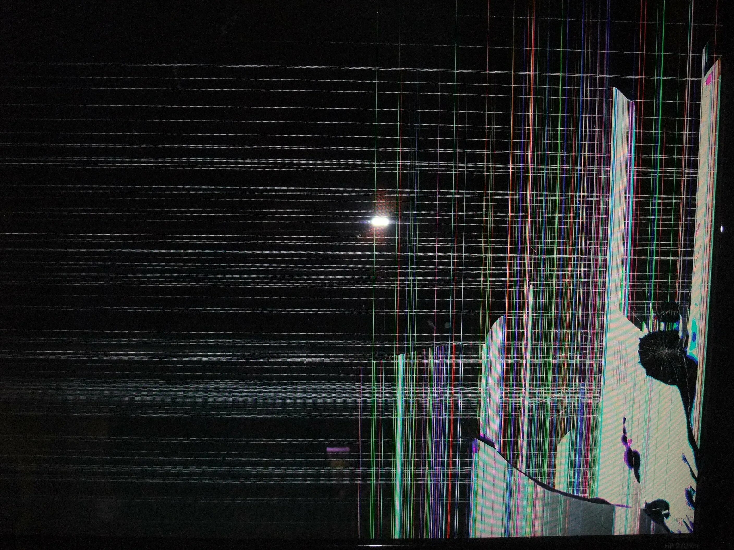 Разбиты пиксели. Разбитый экран. Разбитый монитор. Разбитый экран телевизора. Разбитый экрантелефизора.