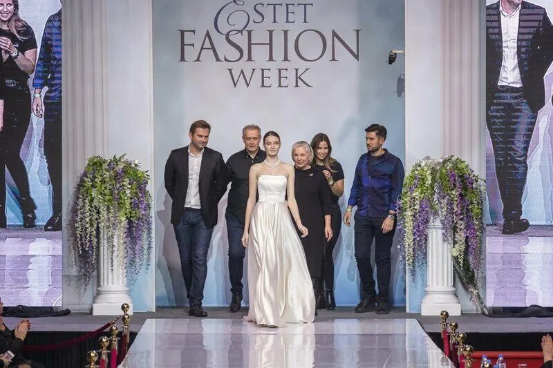 Эстет неделя моды в москве. Estet fashion week 2023 москва. Estet fashion week 2018. Эстет неделя моды в москве. Эстет фэшн вик.
