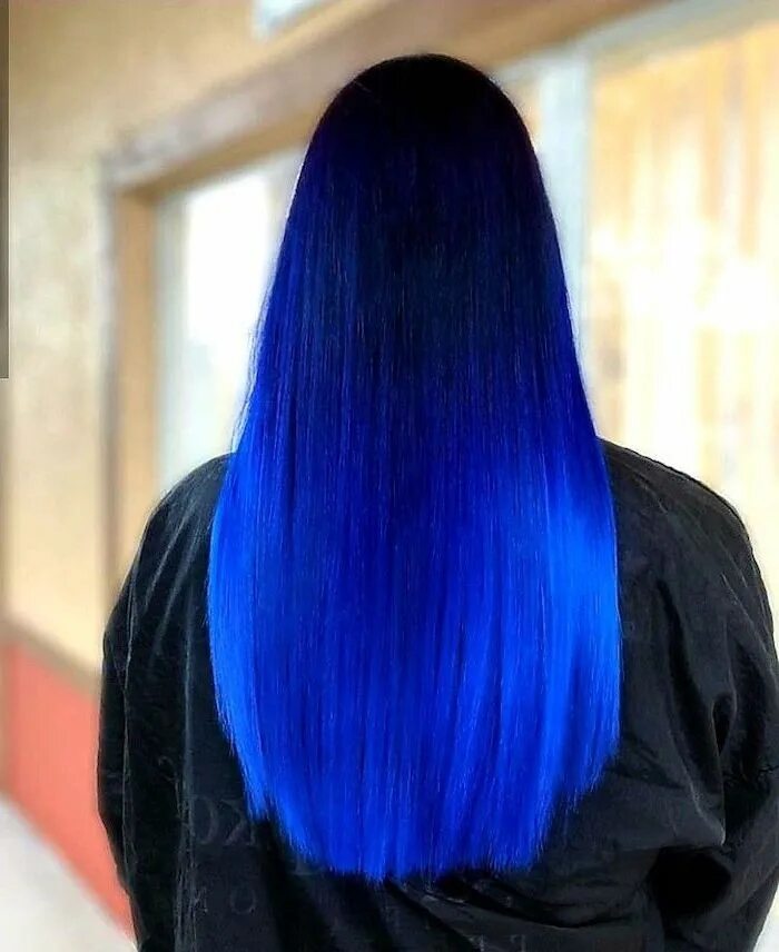 Антоцианин омбре. Синий цвет волос. Синее омбре. Синие кончики на темных волосах. Сине черная краска для волос
