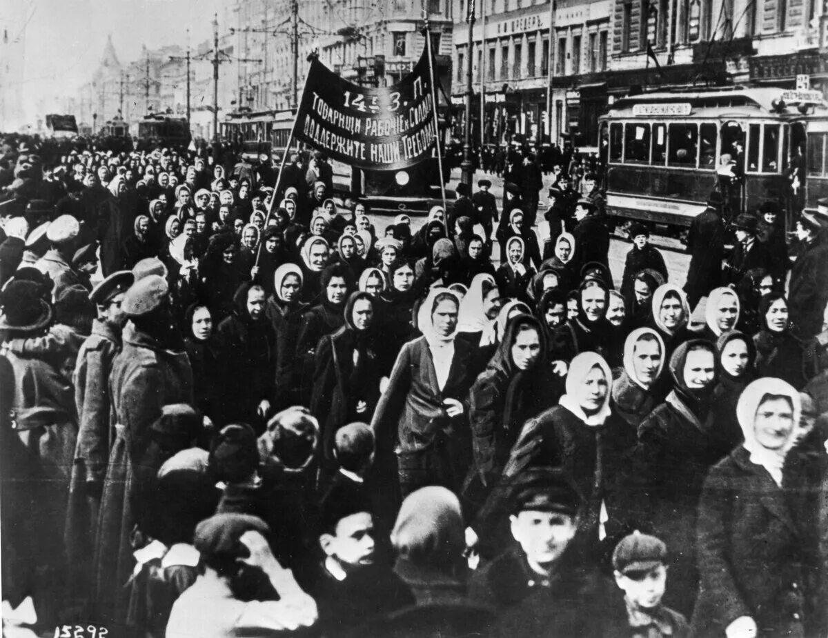 Выступления в петрограде