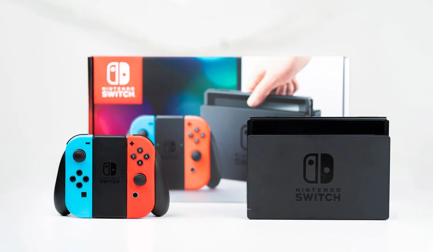 Nintendo switch подключение. Нинтендо свитч на телевизоре. Нинтендо свитч Лайт коробка. Управление Nintendo. Нинтендо свитч Заполярный 2022/29/11.