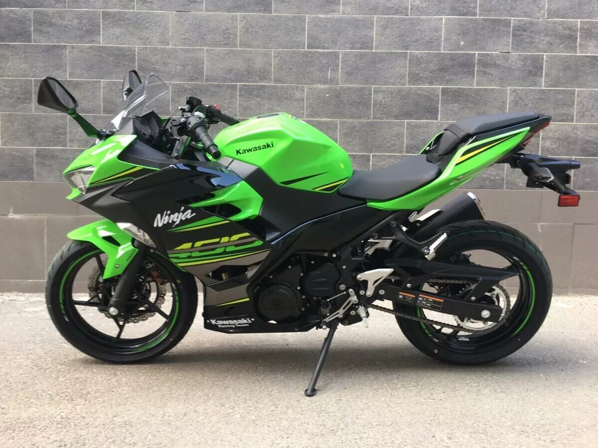 Kawasaki 400r. Kawasaki er 4n ninja 400r. Ninja 400 характеристики. Kawasaki ninja 400r черный. Ninja 400 характеристики.