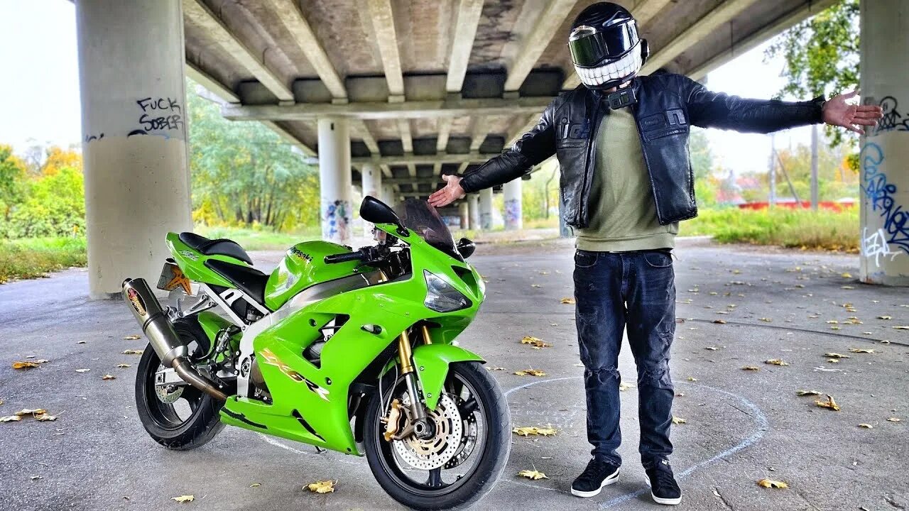 Пилот zx6r. Лицо пилота zx6r. Pilot zx6r шлем. Пилот zx6r и Лена.