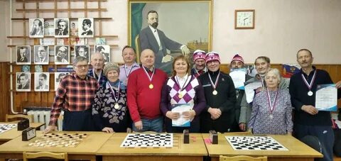 Работа для пенсионеров в гатчине вакансии