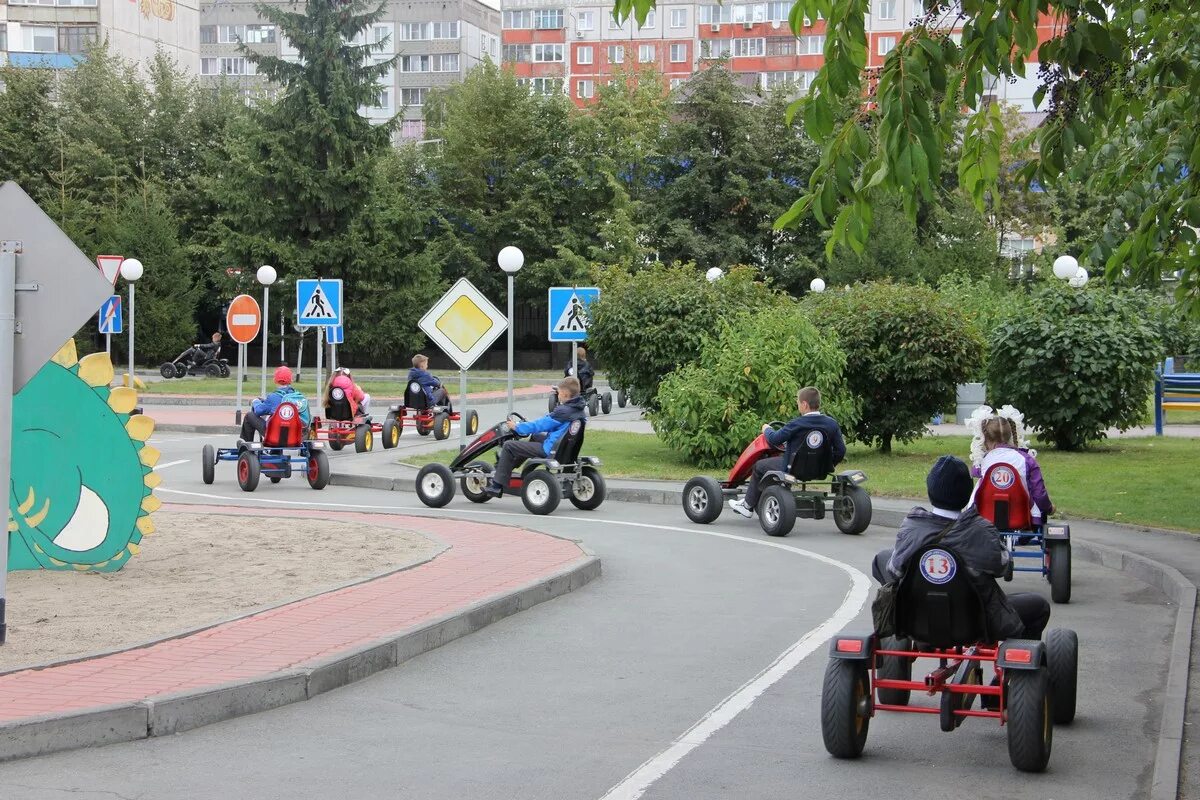 Автогородок Новосибирск. Автогородок Новосибирск на Дуси Ковальчук. Детский автогородок Новосибирск. Автогородок Раздолье. Авто городок