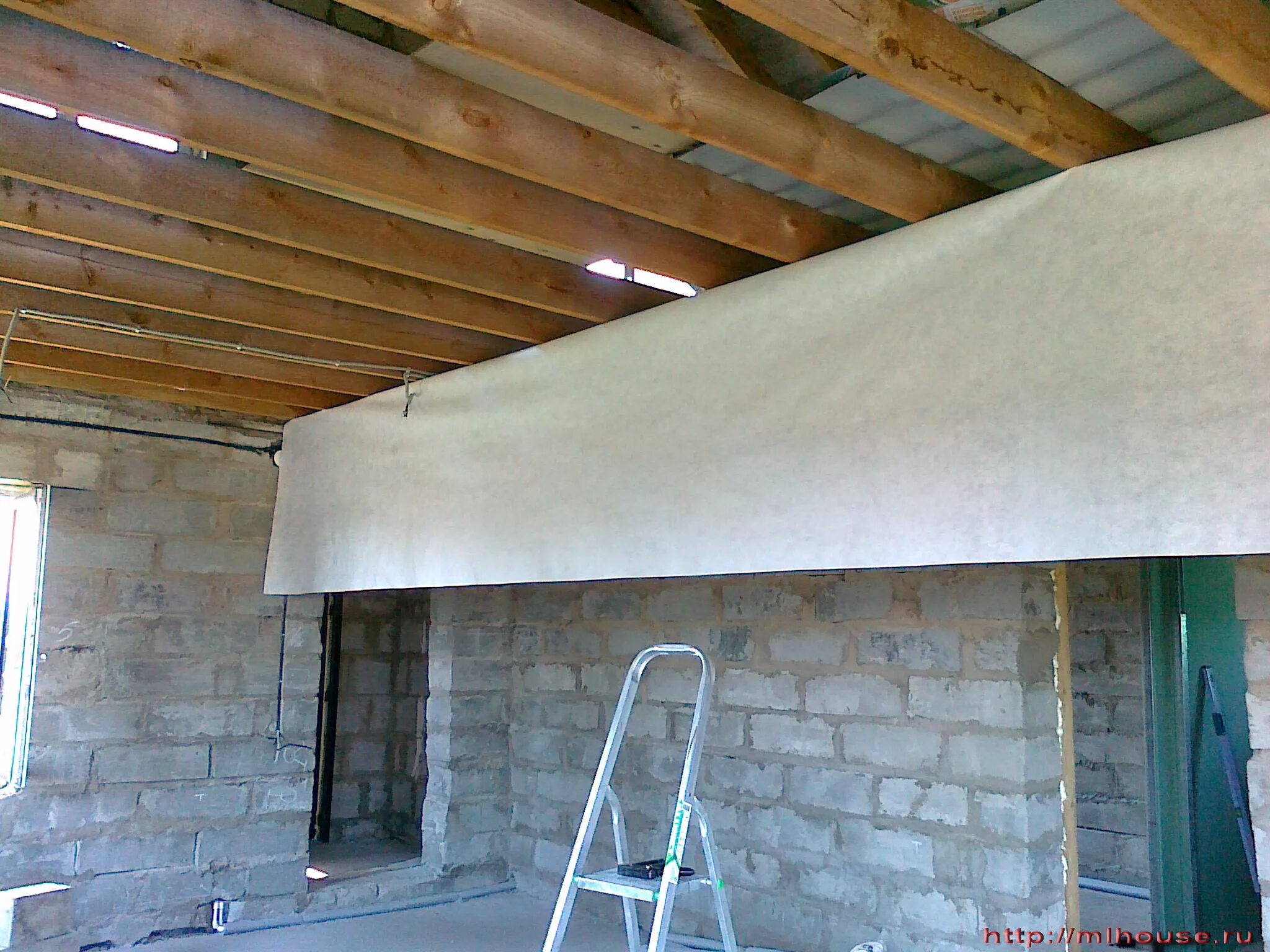 лаги для пола из доски 50х150. звукоизоляция межэтажного перекрытия. I-балки межэтажного перекрытия. монтаж межэтажного перекрытия по деревянным балкам. перекрытие по деревянным балкам потолка в частном.