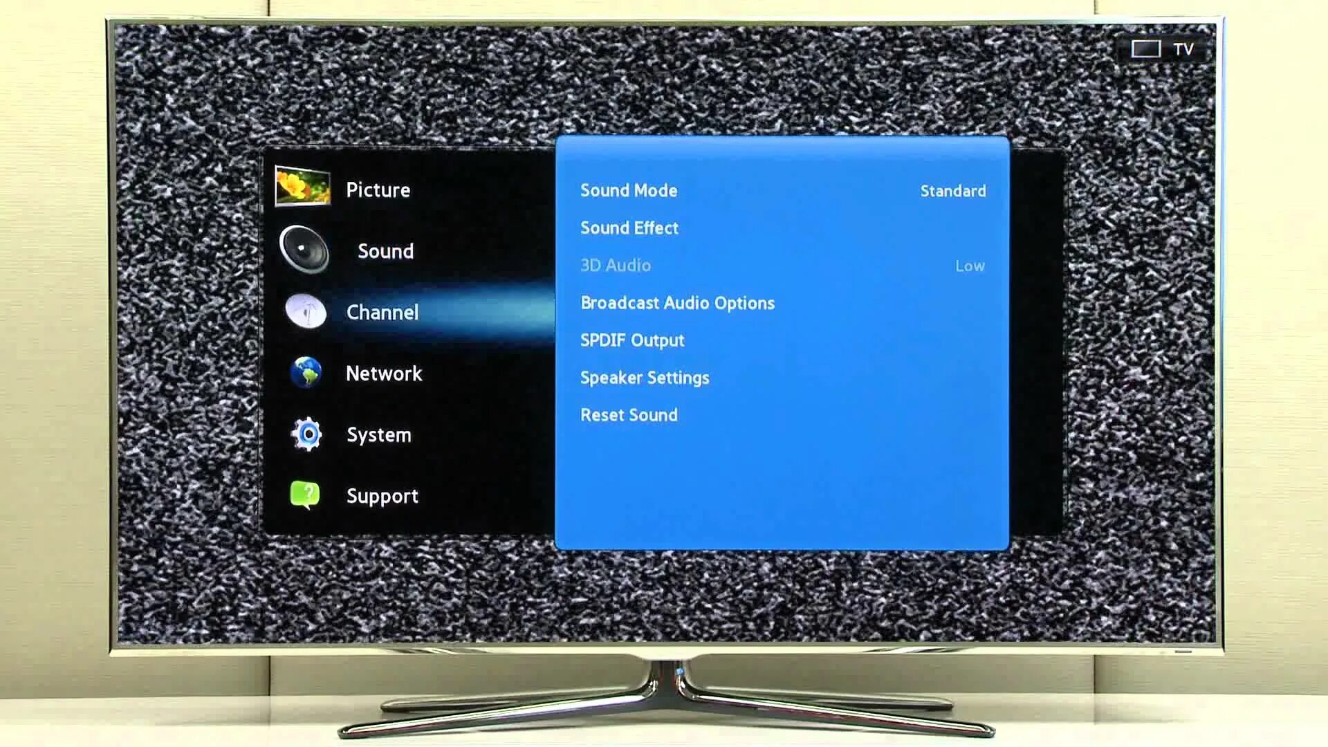 Пропал звук на телевизоре самсунг что делать. Телевизор самсунг не смарт ТВ. Источник на телевизоре самсунг. Включение телевизора. Нет сигнала на телевизоре Samsung.