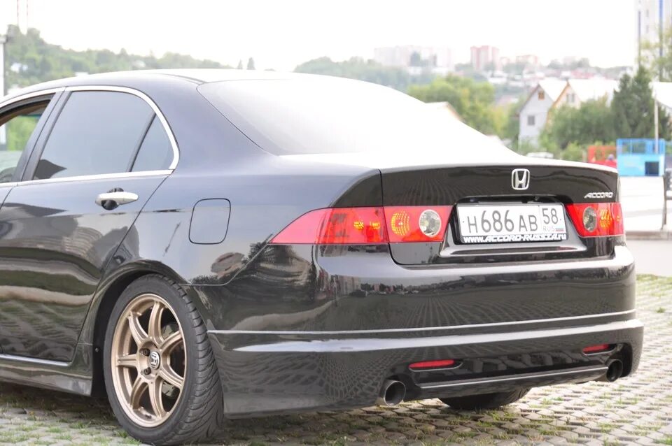 Аккорд задний бампер. Задняя накладка mugen honda accord 7. honda accord 7 задний бампер.