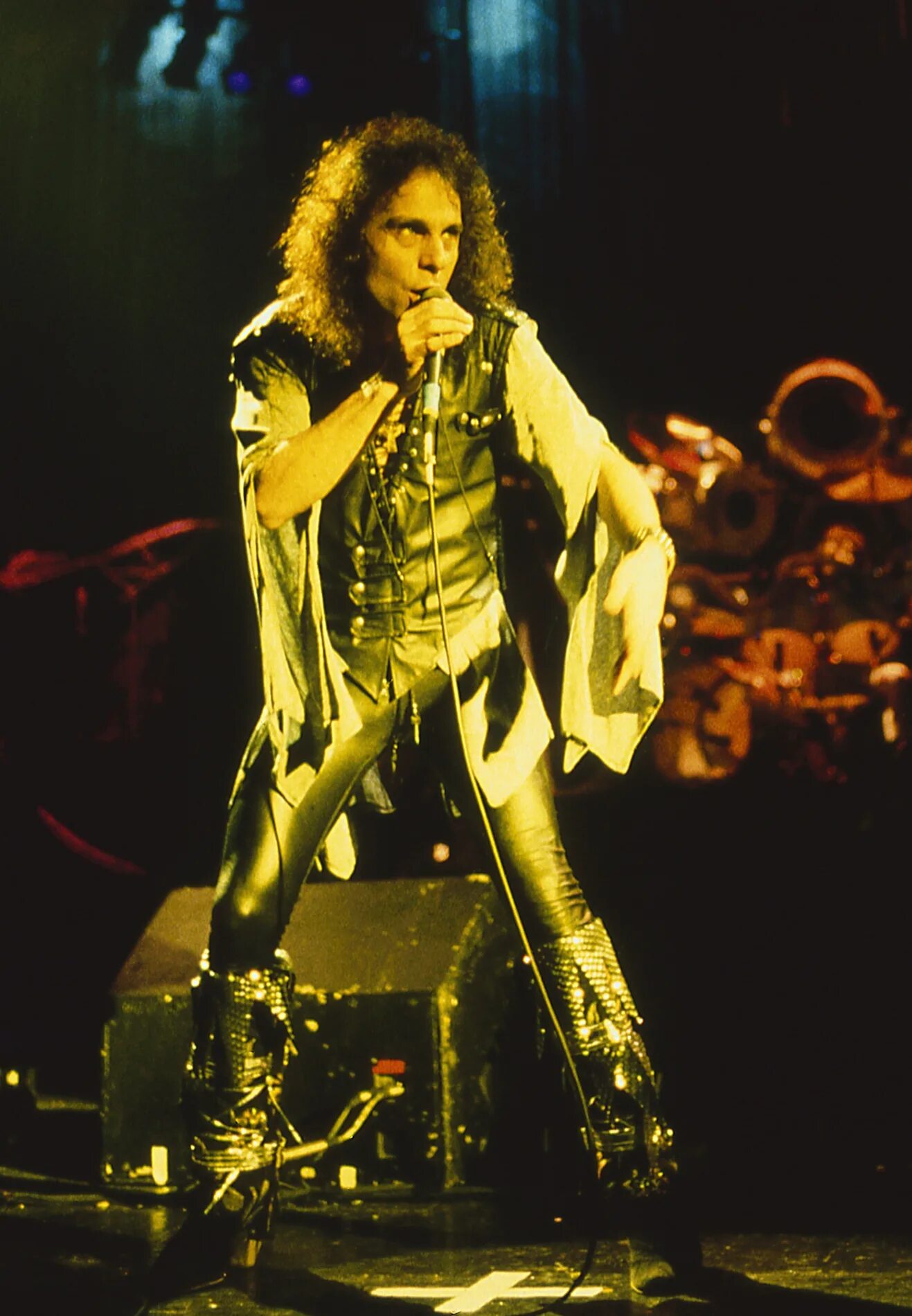 Dio live. Ронни дио. Ronnie James Dio. Black Sabbath Dio. Ronnie James Dio Concert.