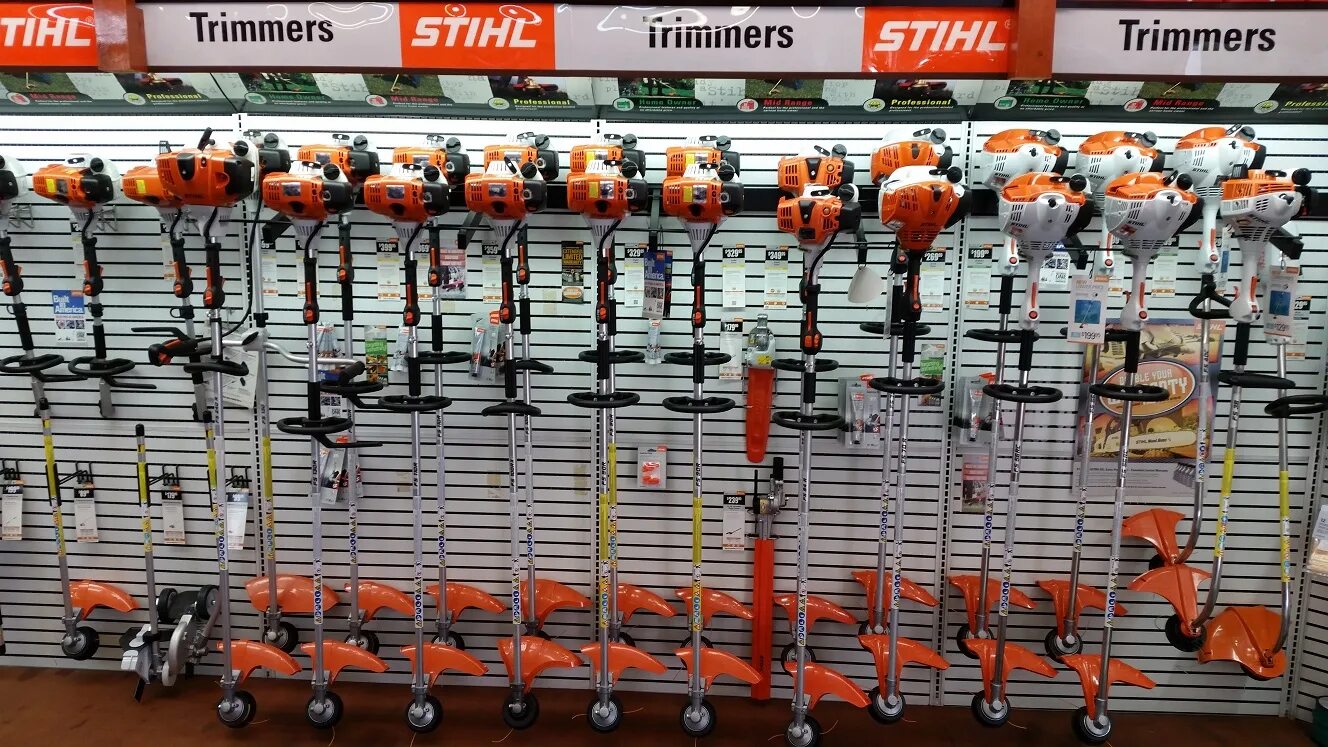 Штиль воронеж. Шоп система Stihl. Витрина Stihl. Мультимотор Stihl. Стенд штиль.