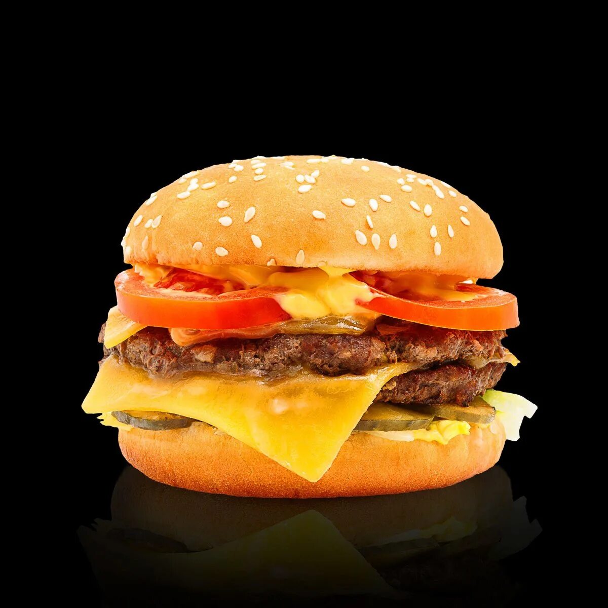 Чикен биг мак. Лонг чизбургер бургер кинг. Бургер с колбасой. Чикенбургер макдональдс. Гамбургер биг мак.