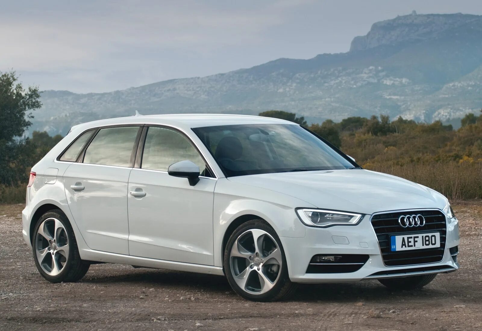 Ауди а3 хэтчбек 2012. Audi a3 2012 1. Audi a3 hatchback. Audi a3 s line. 4.