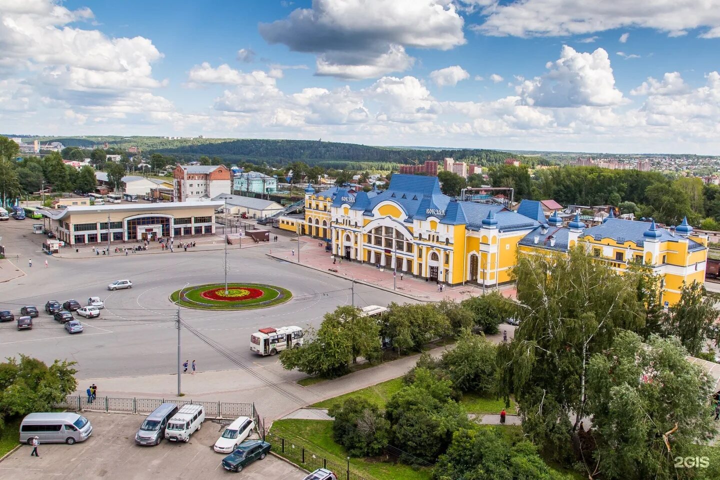 Пл томск. Площадь Томск 1. Привокзальная площадь Томск. Площадь Кирова Томск. Вокзал Томск 1.