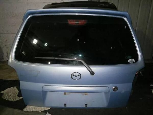 Мазда Демио крышка багажника dw3w. Дверь багажника Mazda Demio dw3w. Mazda Demio крышка багажника. 5 Дверь Мазда Демио dw3w.