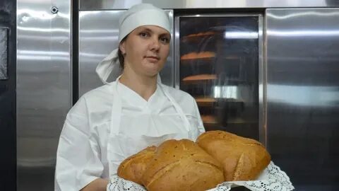 Хлебозавод ежедневно выпекал одинаковое