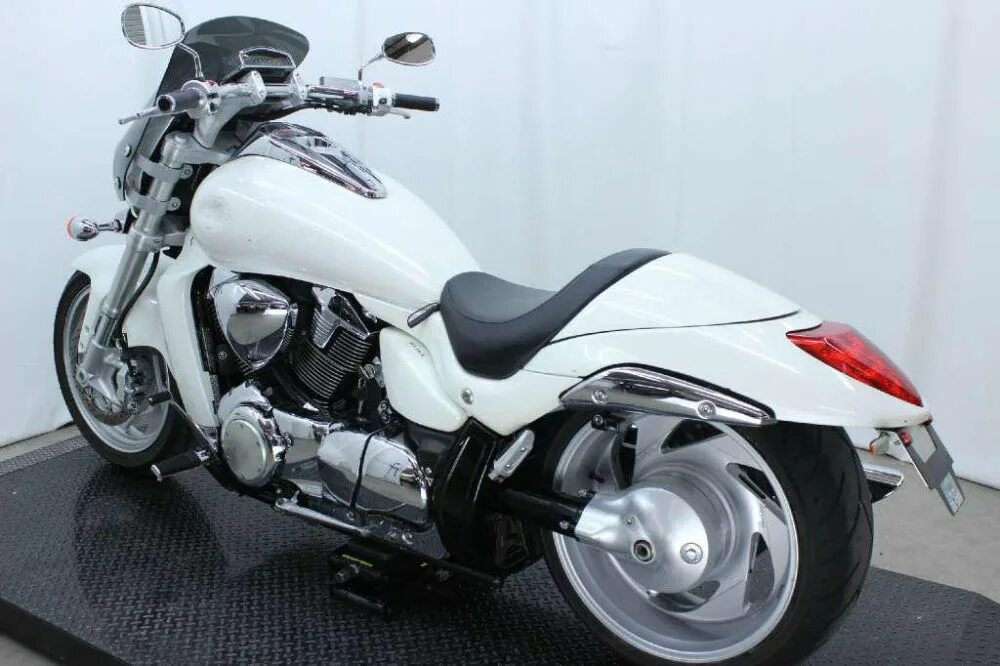 Сузуки бульвар m109r. Suzuki 109 boulevard. 109 б р. Suzuki 109 boulevard. 109 б р.
