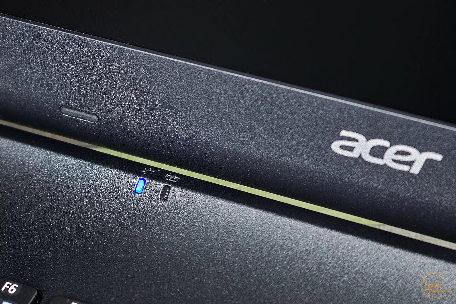 Acer Aspire e15 start. Acer Aspire e15 es1. Acer Aspire 3 индикаторы. Индикаторы на ноутбуке Acer Aspire. Камера на ноутбуке асер