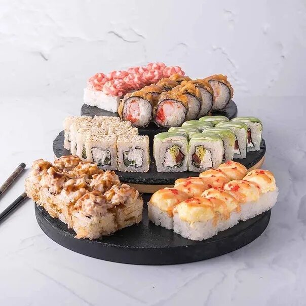 Суши рыба меню. Важная рыба меню. Суши рыба меню. Важная рыба роллы. Компания на рыбалку суши.