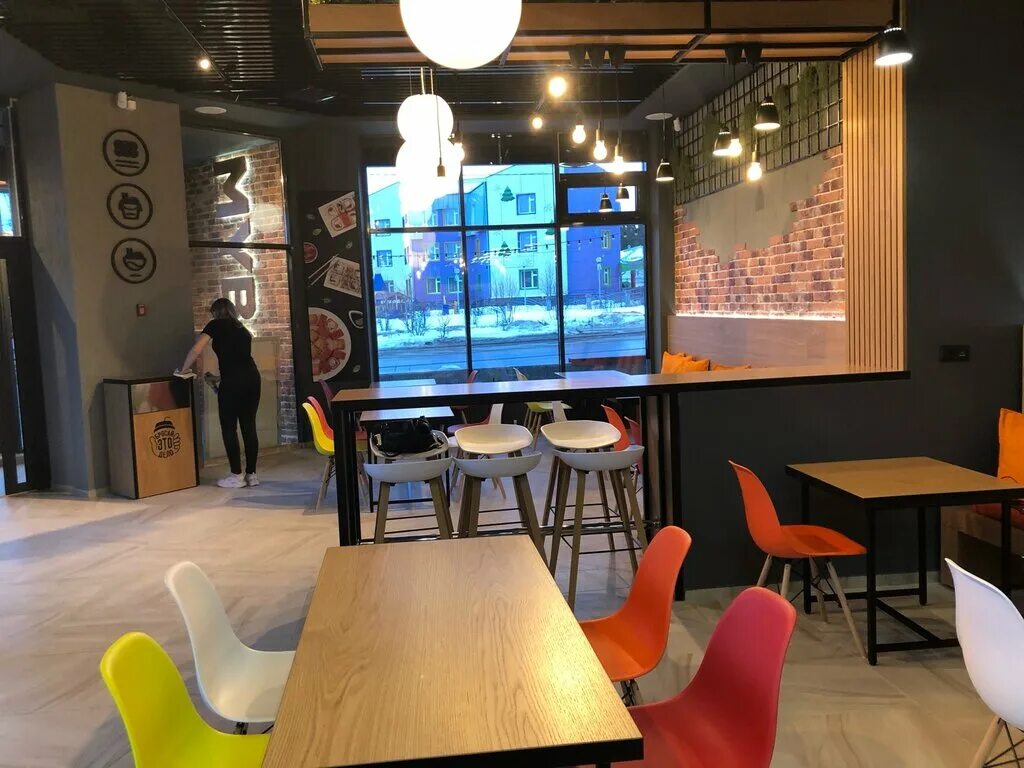 Traveler's coffee сургут. ресторан планета ханты-мансийск. ленина 39 ханты-мансийск кафе. Il patio ханты-мансийск. Molly o brian ресторан.