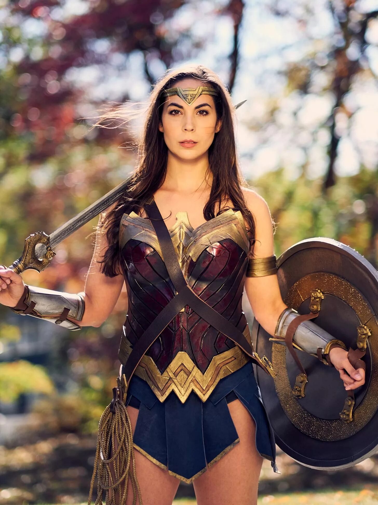 Women cosplay. Вандер Вумен. Галь Гадот косплей. Вандер Вумен косплей. Wonder woman косплей.