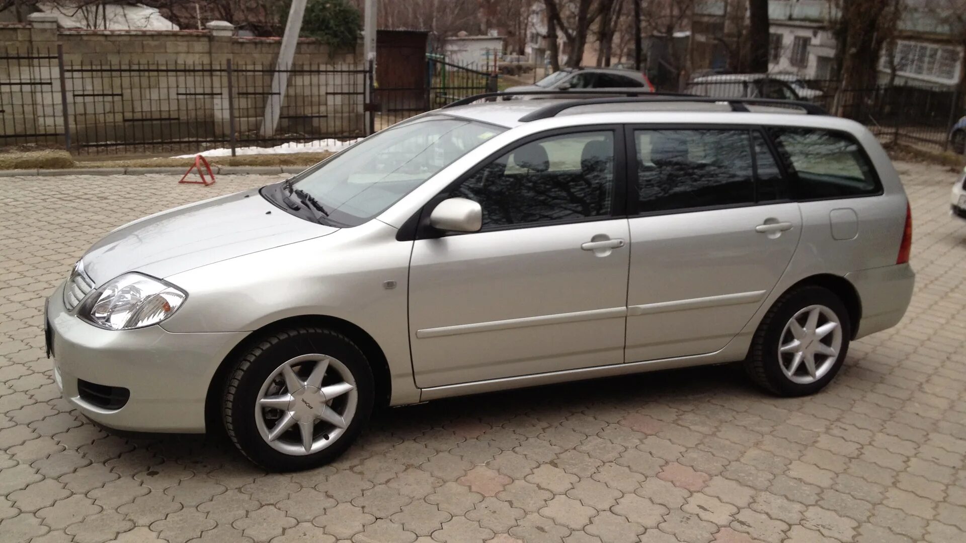 Тойота Королла универсал 2004. Toyota Corolla 2004 универсал. Toyota Corolla 120 кузов универсал. Тойота Королла универсал 2006.