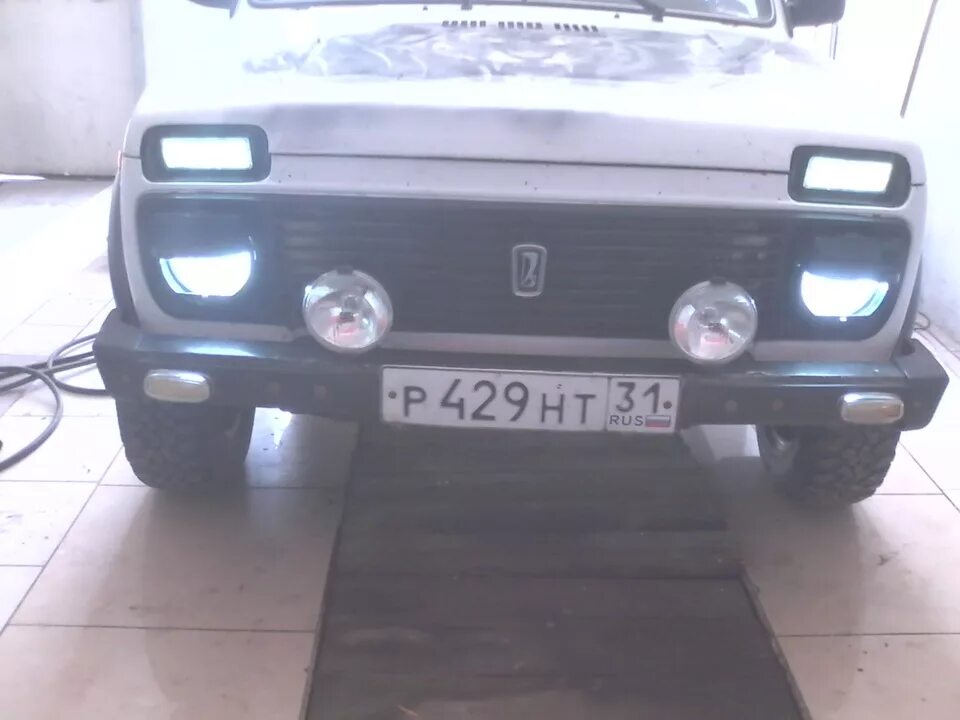 Люстра - Lada 4x4 3D, 1,7 л, 2013 года электроника DRIVE2