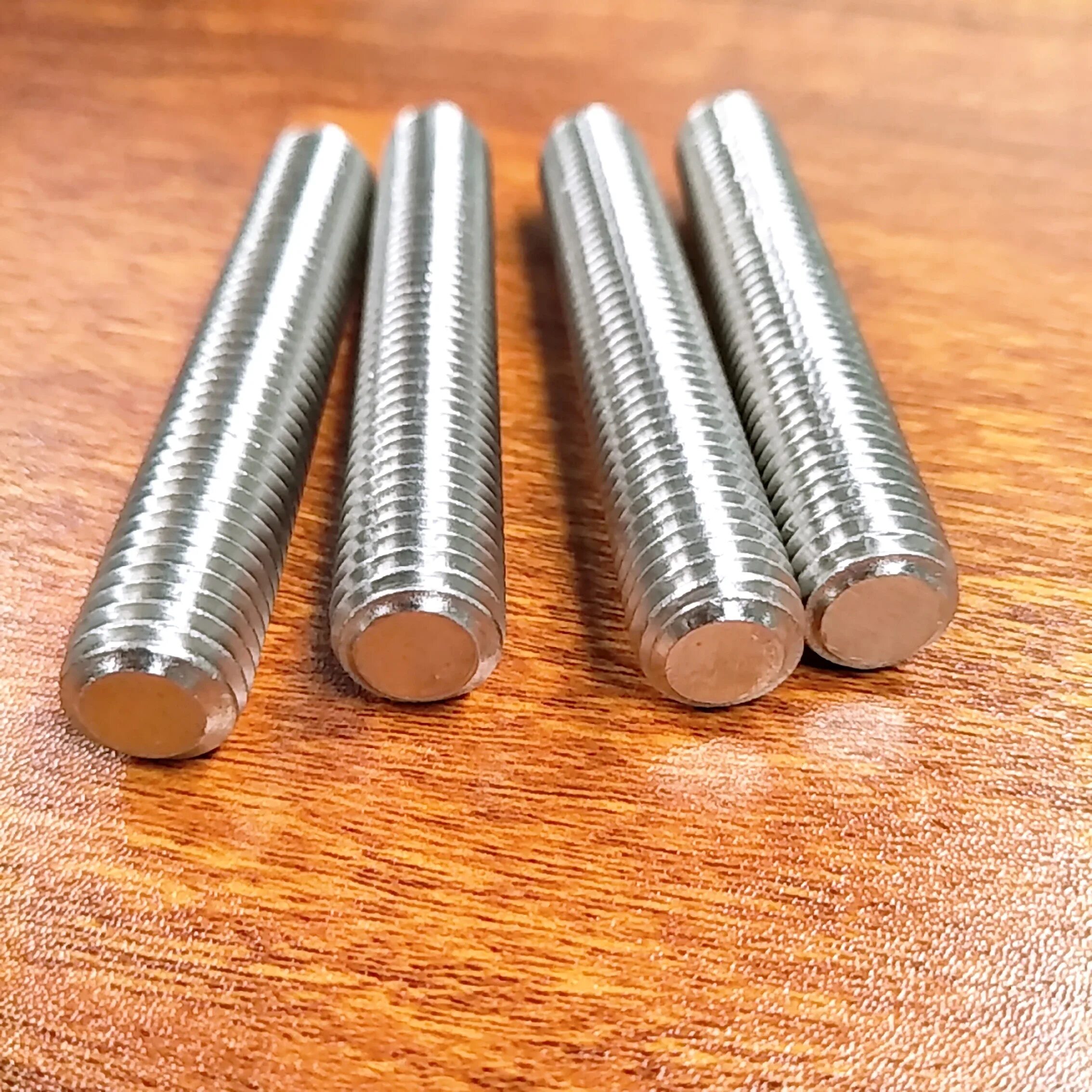 Stud bolt