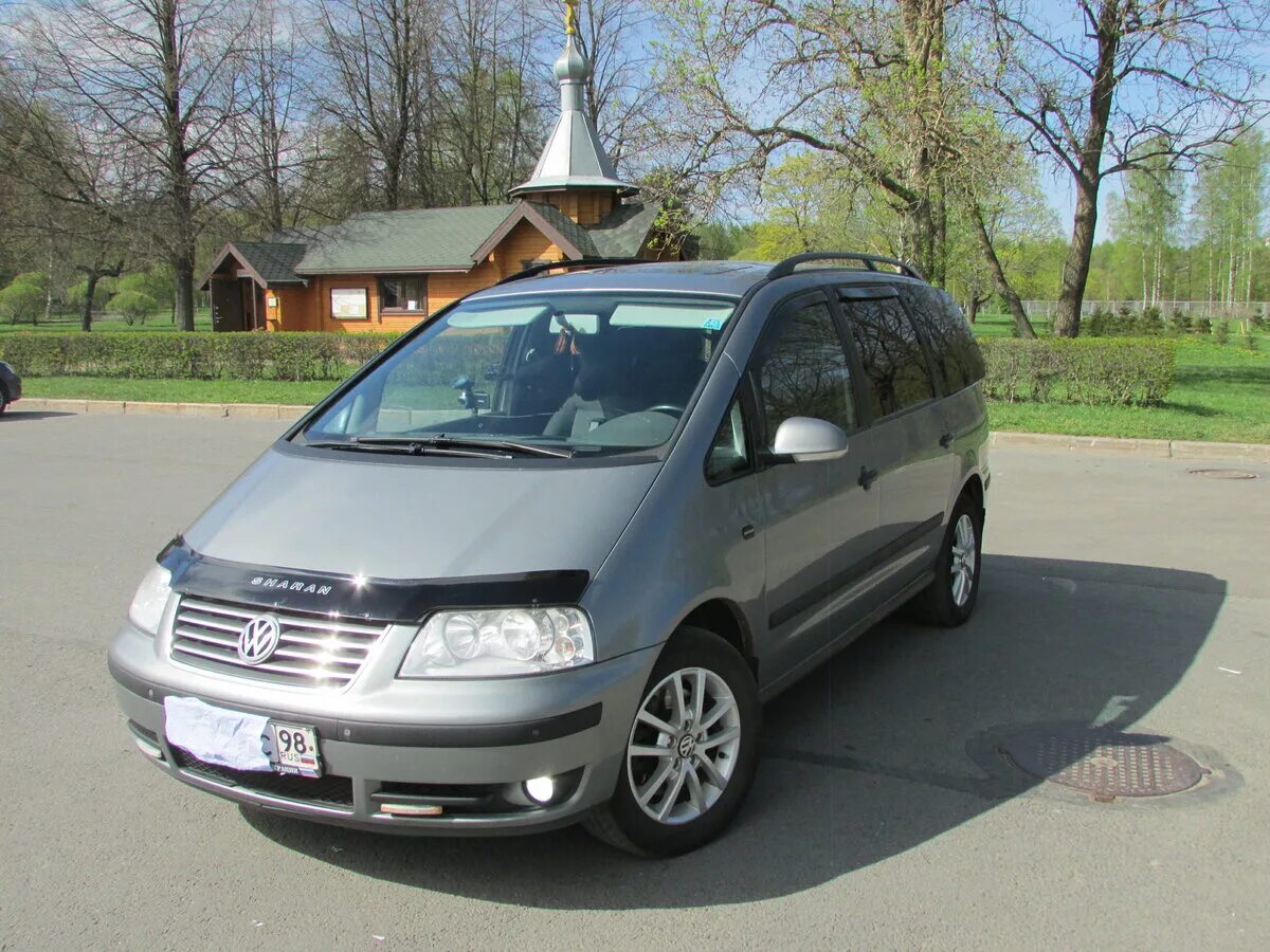 Фольксваген 2004 купить. VW Sharan 2004. Фольксваген Шаран 2004 Рестайлинг. Минивэн Volkswagen Sharan. Volkswagen Sharan 2004 года.