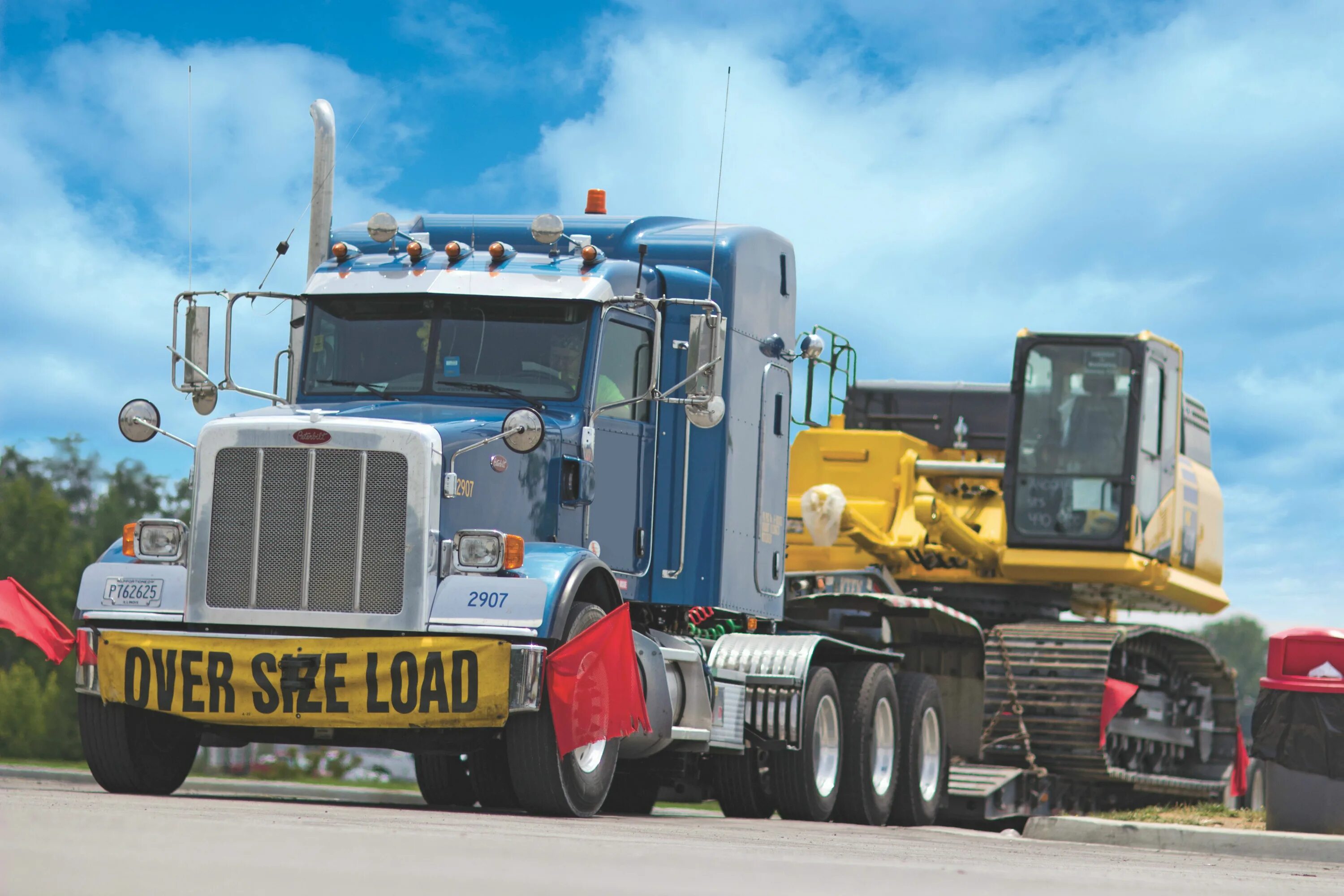 Peterbilt 320. Услуга кросс докинг что это. Флэтбэд прицеп. Британская колумбия лесовозы. Фуры для перевозки грузов.