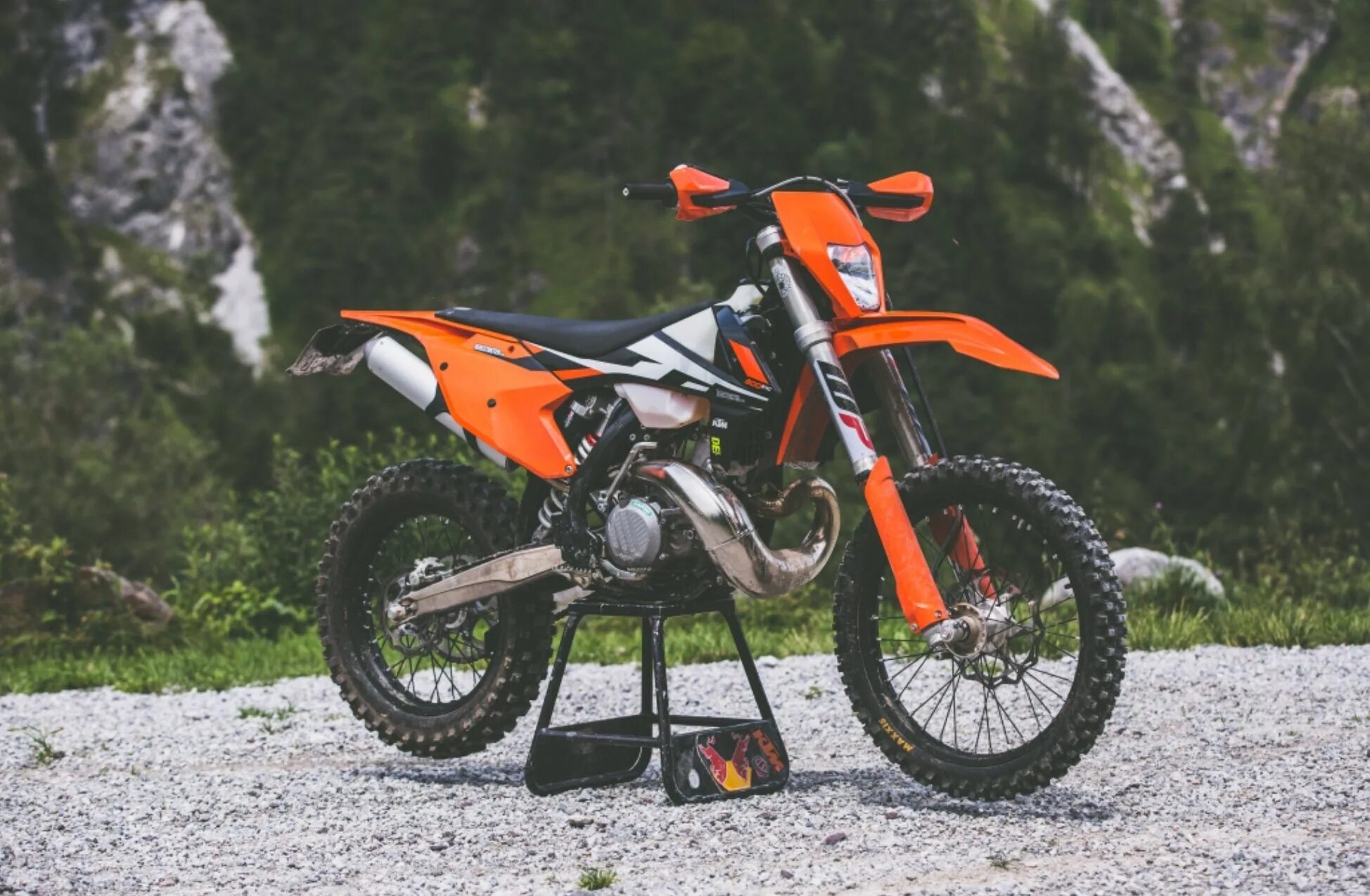 Ктм 300 exc 2017. Ктм эндуро 2022. Exc 300. Ktm эндуро exc 300. Ктм ехс 300.