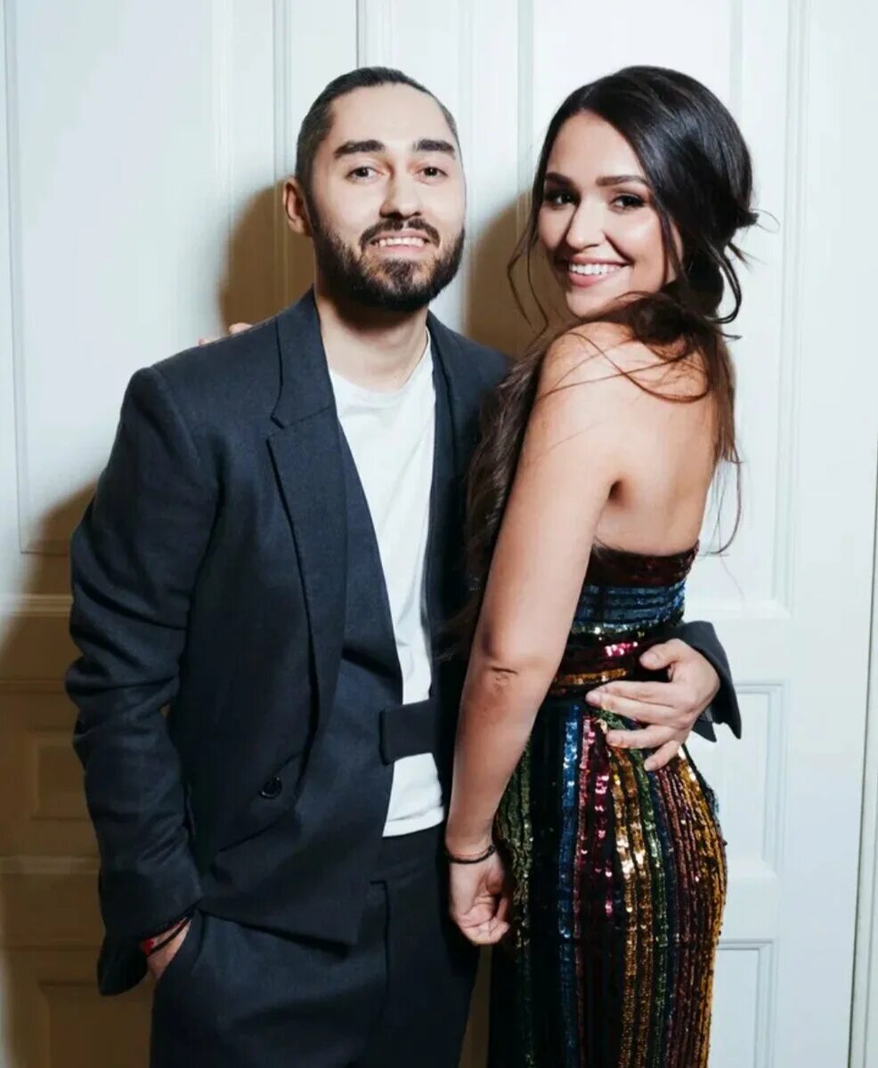 Мот и мария мельникова. Мария мельникова жена мота. Мот певец национальность родители биография. Мот певец жена. Мот жена мария гураль.