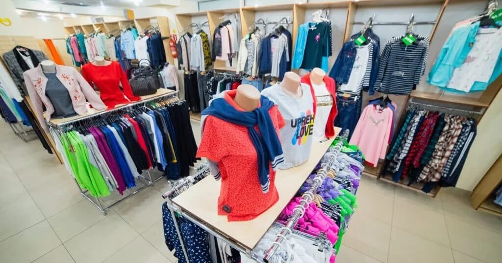 капризуля детская одежда. магазин капризуля пенза. детская одежда в томске. магазин одежды в кирове бум. детская одежда в томске.