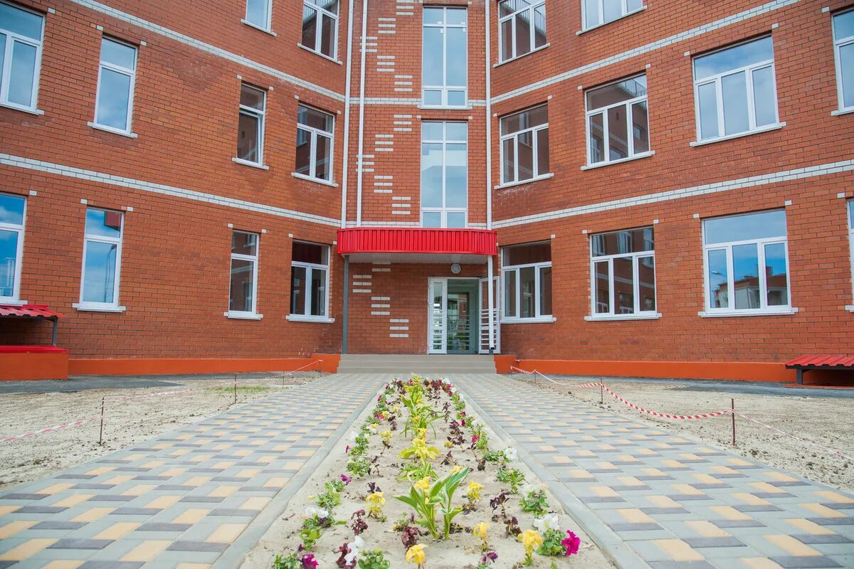 Школа санаторный волгоград. Моу сш 110 кировский р-н волгоград. Школа санаторный волгоград. Школа в кировском районе волгоград. Школа 77 волгоград кировский.