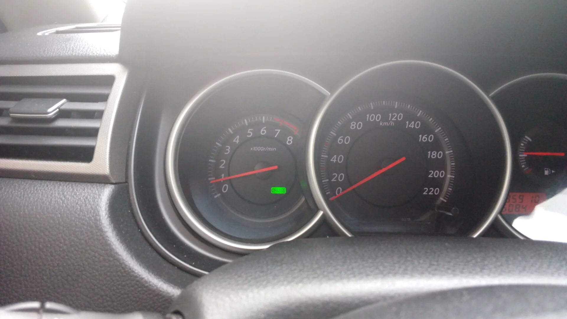 Круиз контроль тиида. Круиз контроль nissan almera n16. круиз контроль на ниссан альмера классик. круиз контроль ниссан ноут. круиз контроль л200.