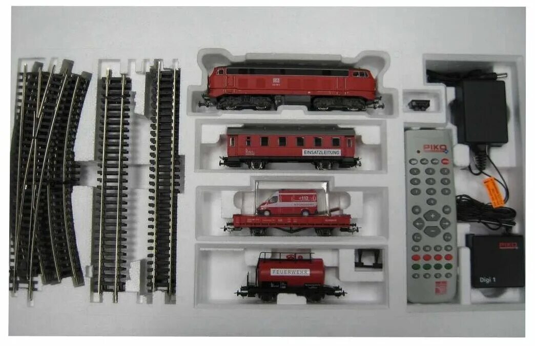 Электронная железная дорога. Piko стартовый набор пожарный поезд цифровой Piko 1 87 57156. Piko h0 57111 (1:87) "грузовой состав". Стартовый набор Piko пожарный поезд. Piko 57175 стартовый набор.