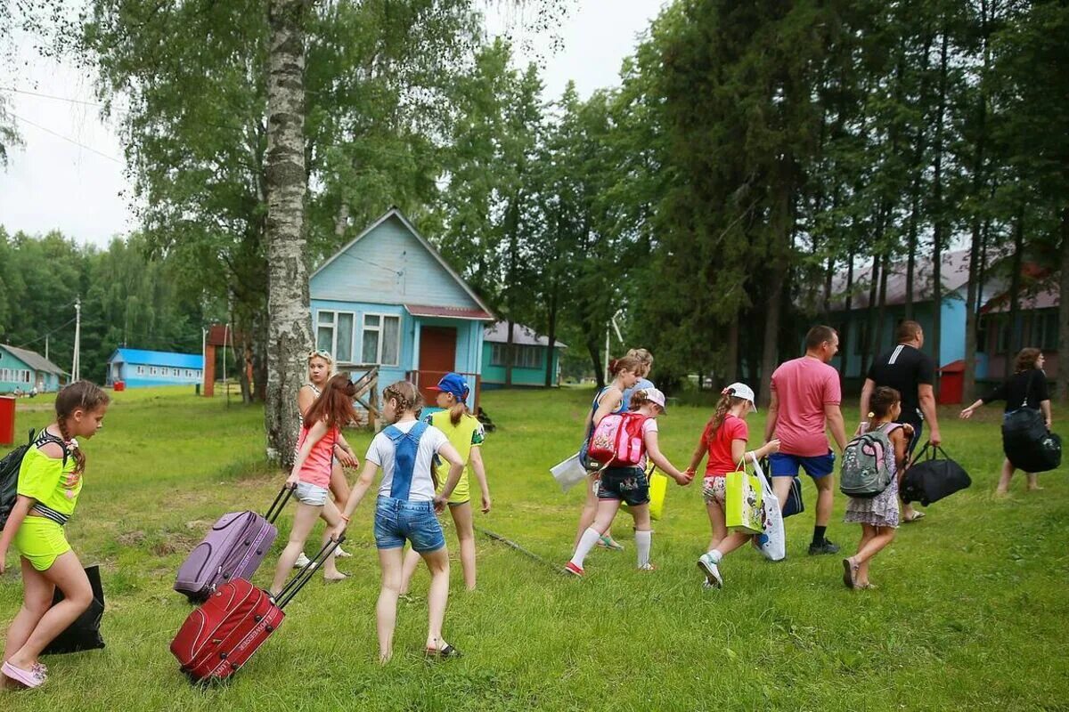 Звёздочка юматово лагерь уфа. Лагерь вятичи. Лагерь сосновый бор пензенская область. Оздоровительный лагерь в башкирии. Детский отдых уфа.
