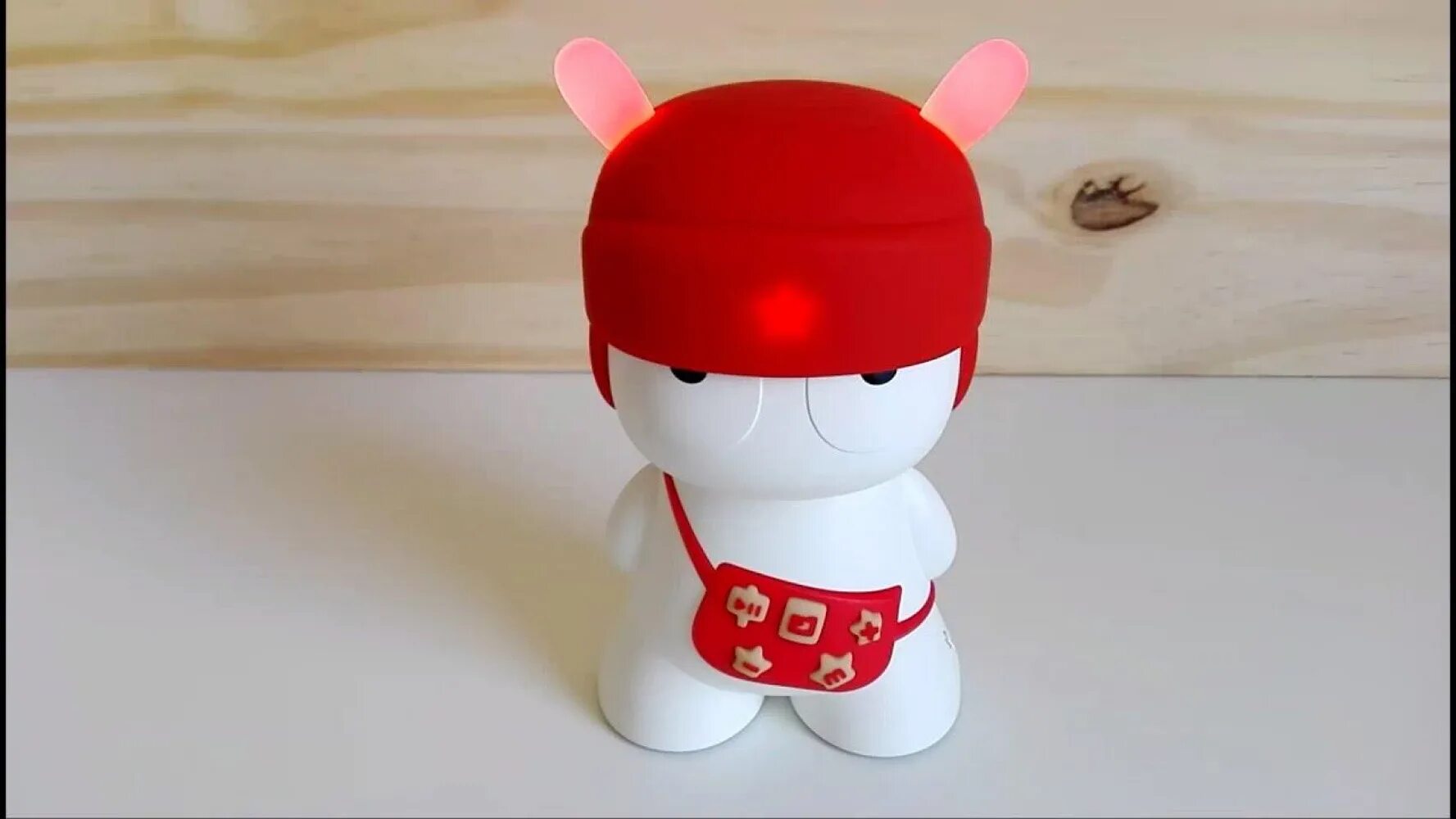 Mi rabbit. Xiaomi Bunny mitu. Mi Bunny фигурка.