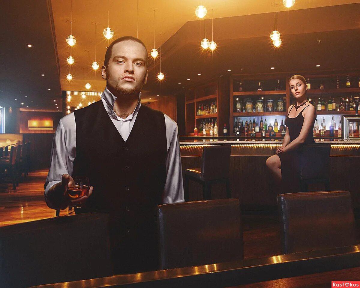 Мафия в баре. Бар мафия. Ресторан в мафиозном стиле. Евпатория бары. Мафия за столом.