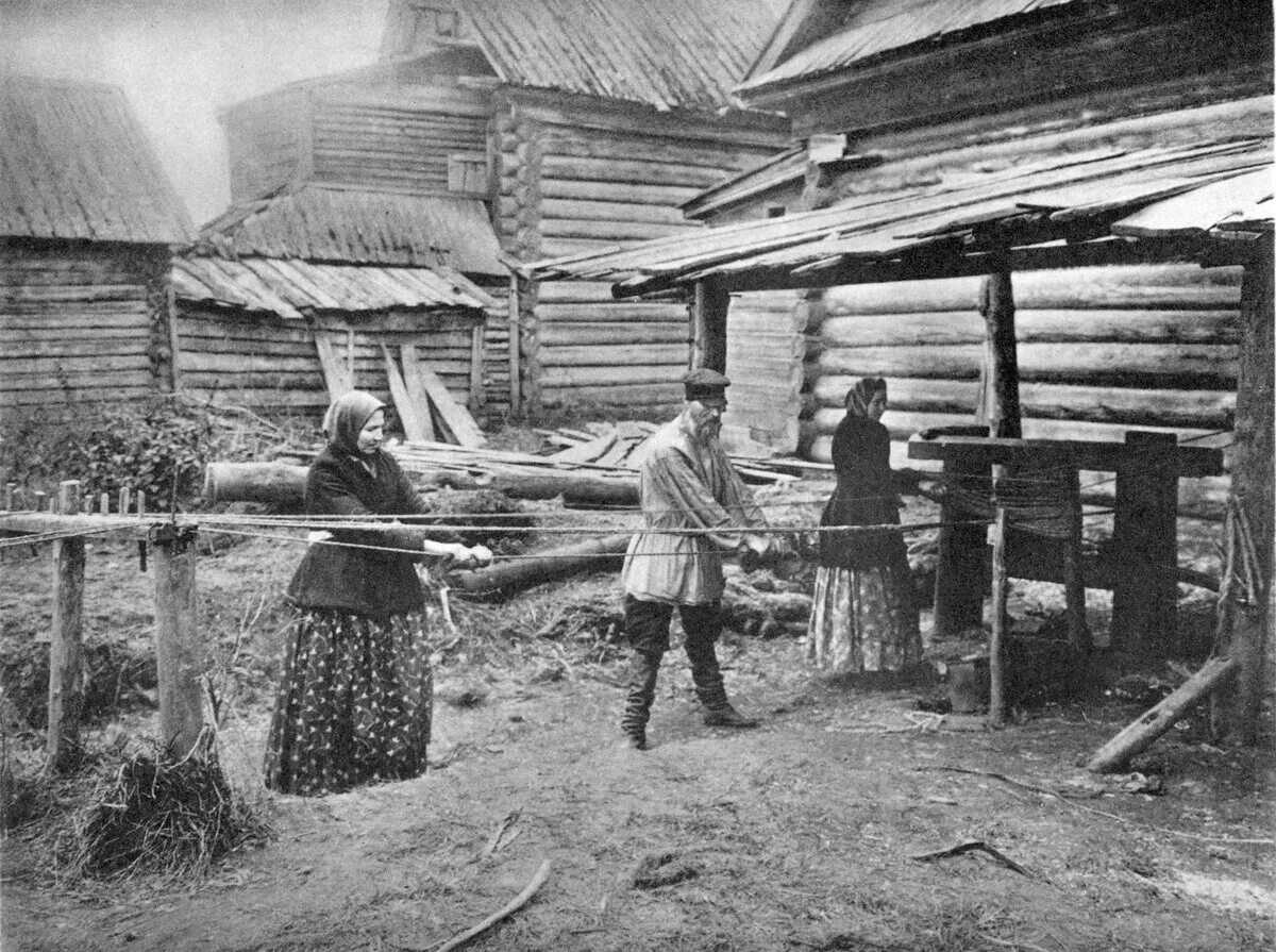 Нижегородская Губерния 19 век село. Крестьяне 19 век Нижегородская Губерния. Вятка крестьяне 19 века. Крестьяне Воронежской губернии 19 век.