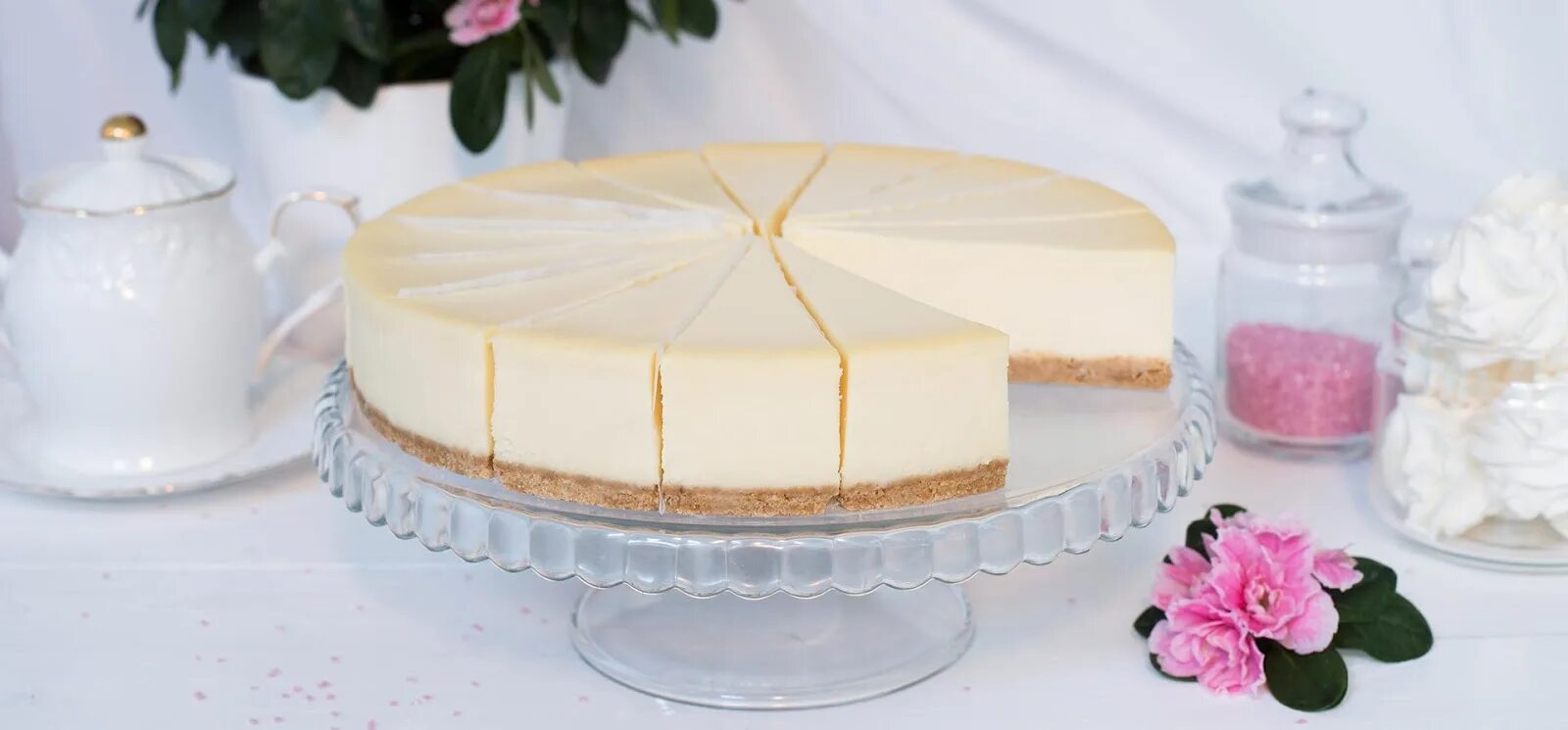 Чизкейк ставрополь. Чизкейк бетти кейк. чизкейк нью йорк betty cake. чизкейк ванильный чизберри. чизкейк нью-йорк чизберри.