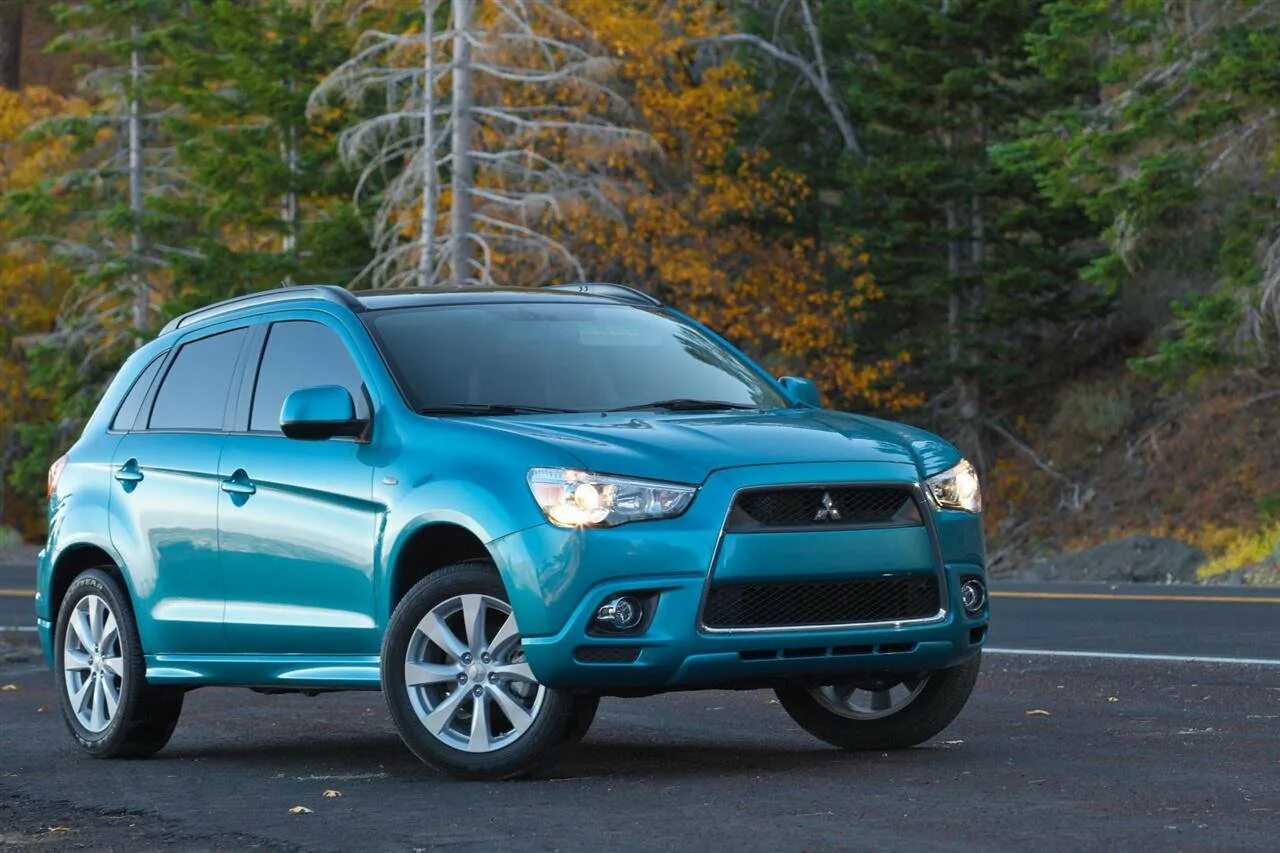 Lancer outlander. Кроссовер митсубиси аутлендер. mitsubishi outlander 2012. митсубиси аутлендер спорт 2014. паркетник митсубиси аутлендер.