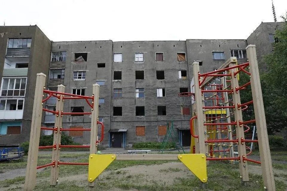 Объявления ленинск кузнецкий. Новостройки в ленинск кузнецкий. Строительство в ленинске кузнецком. Фабрика ленинск-кузнецкий. Ленинск кузнецк город.