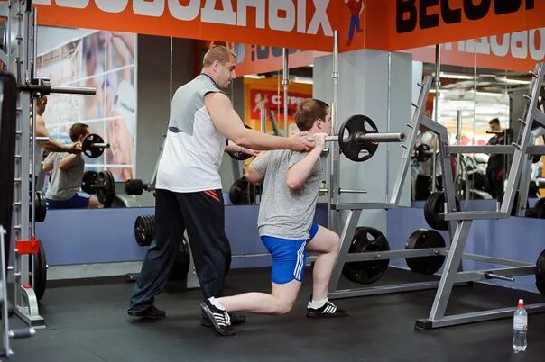 Спорт фактор луганск бассейн. Торговый центр оазис калининград. Спорт арт луганск каштан тренеры фото. Бассейн оазис луганск. Спортклуб в луганске оазис плюс.