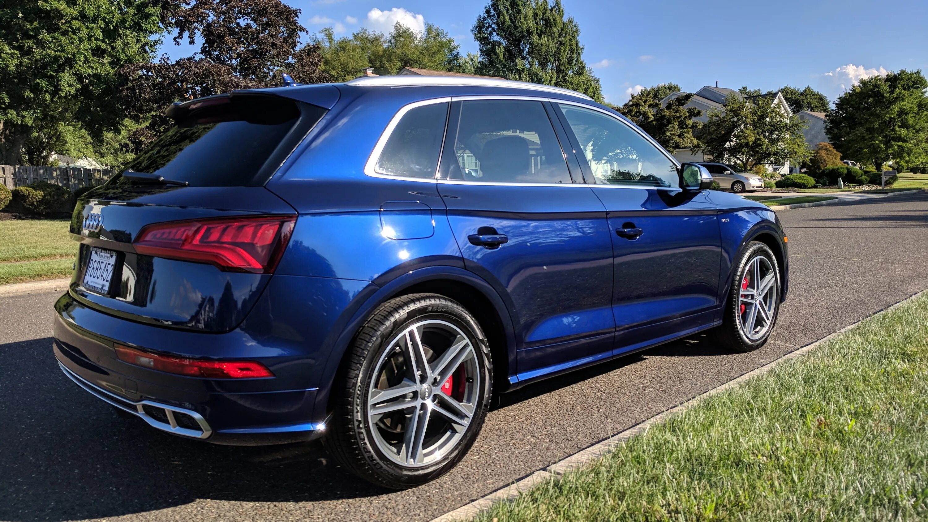 Q sq s. Audi sq5. Audi sq5 Sportback. Ауди sq5 2020. Audi q5 Navarra Blue.