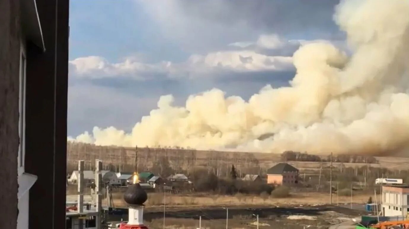 Пенза пожар Арбеково. Пожар поле в Пензе. Пожар в Пензе сейчас в Арбеково. Пожар в заре Пенза. Заря сгорела