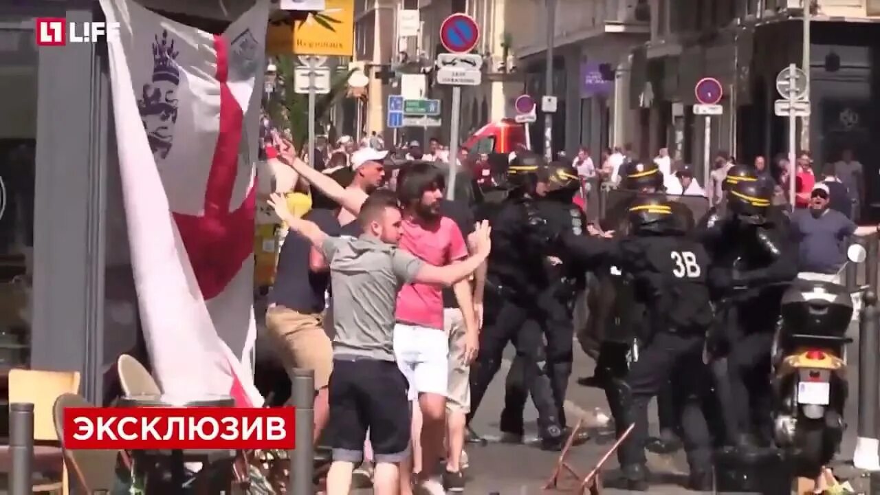Сербы побили англичан. Драка 200 российских болельщиков отметелили тысячу англичан.