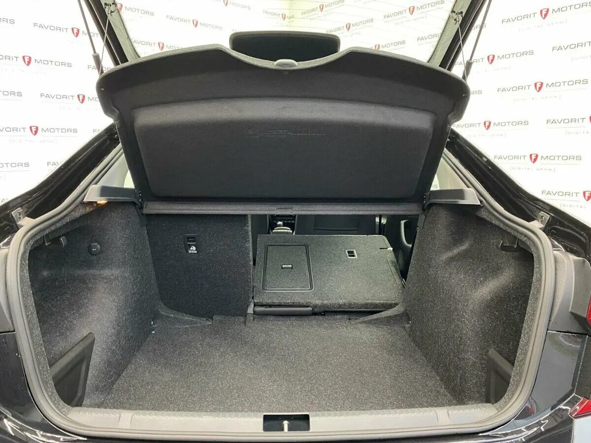 Фальшпол гранта лифтбек. Стук в багажнике мазда 6 gh. Skoda octavia багажник пол. Стучит багажник. Пружины багажника ваз 2115.