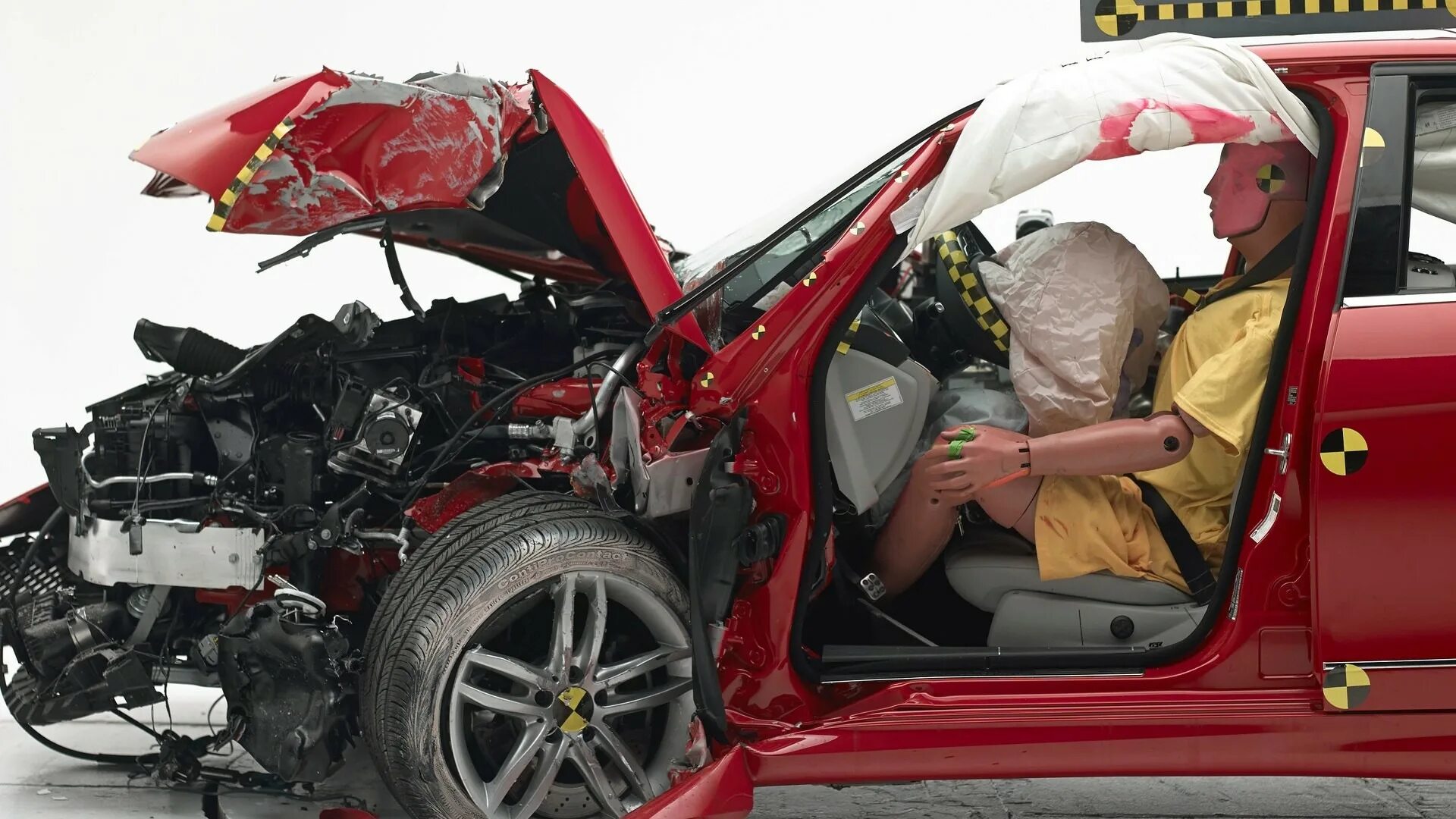 Нужен краш. Краш фэст. Краш тест gls 2014. Краш тест рав4 2007. Краш тест машин.