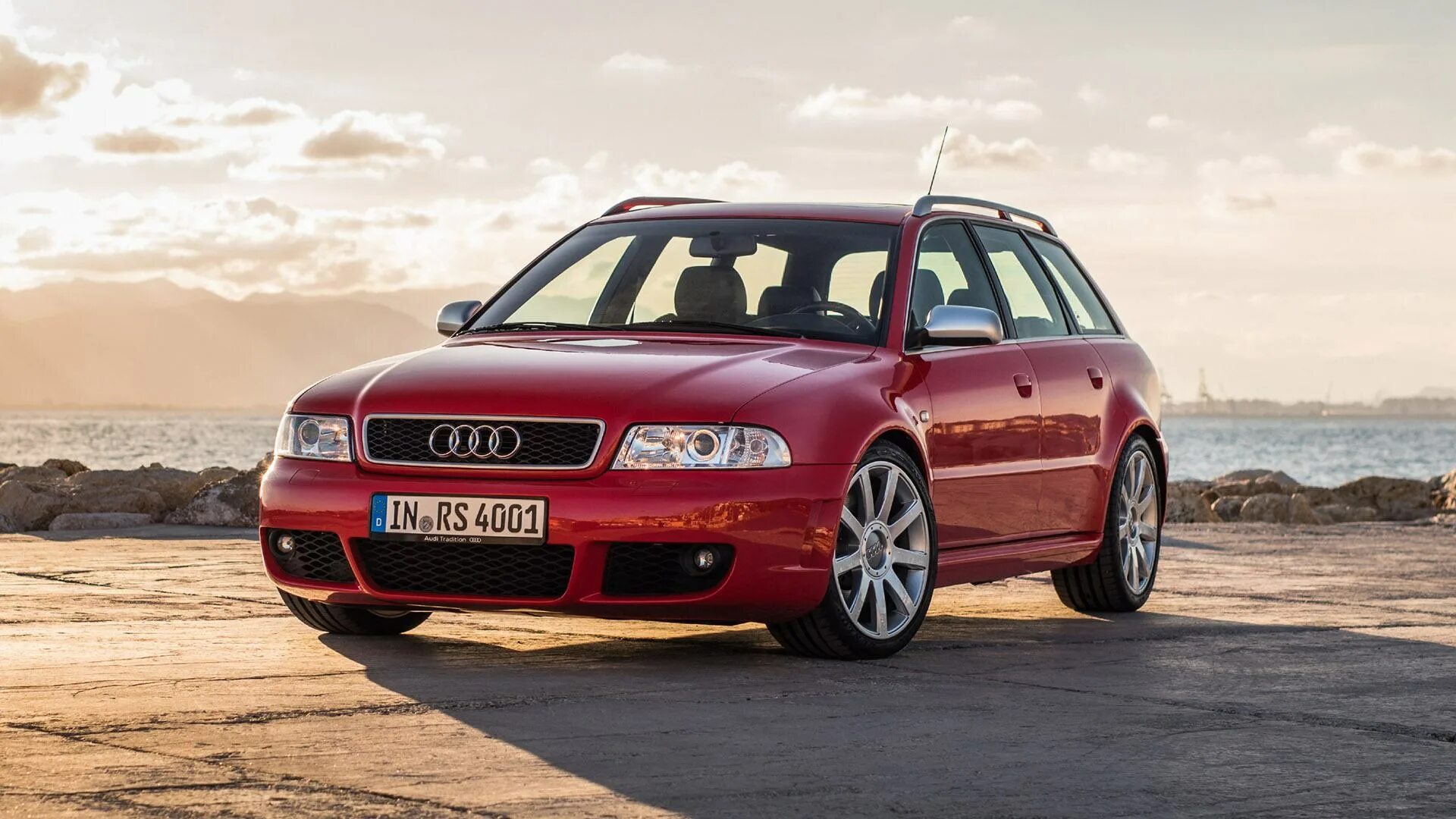 Купить ауди а4 б. Audi rs4 b5. Audi s4 b4. Audi rs4 1996. Ауди rs4 avant 1998.