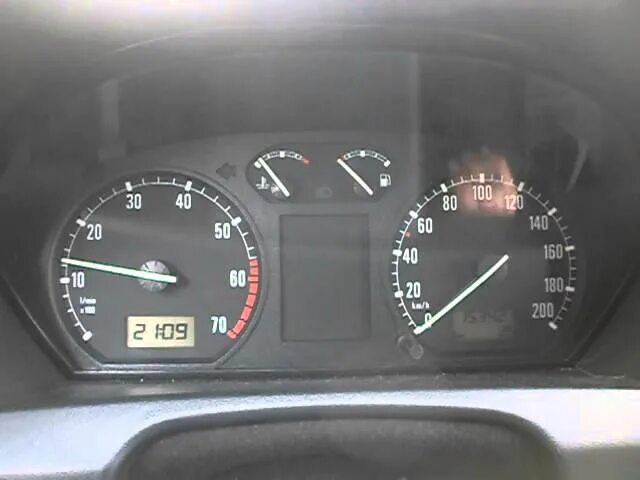 4 2001 года датчик давления масла. Шкода фабия 1. Фабия шкода давление масла. 2. Датчик давления масла шкода фабия 1.